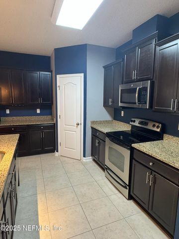 15626 TISONS BLF Road, Jacksonville, FL 32218