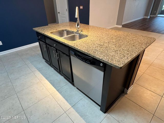 15626 TISONS BLF Road, Jacksonville, FL 32218