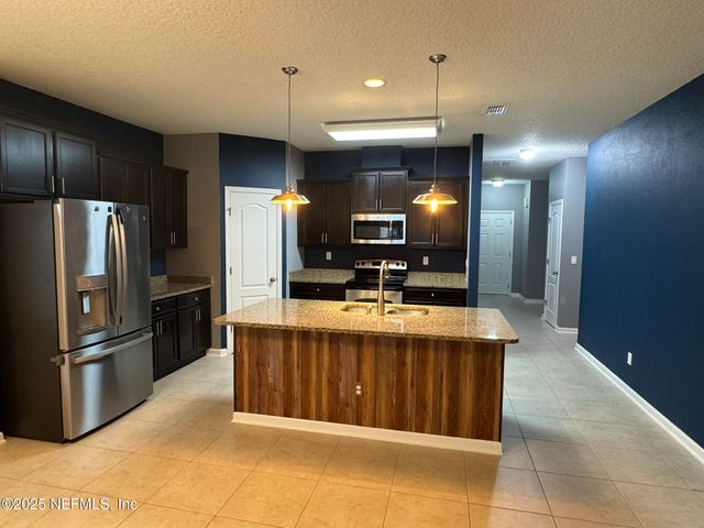 15626 TISONS BLF Road, Jacksonville, FL 32218