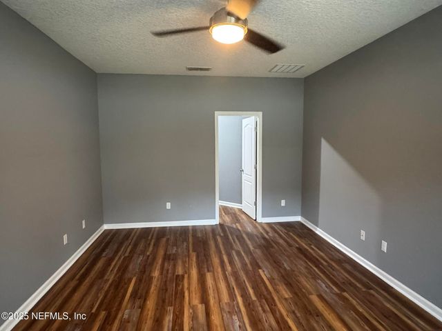 15626 TISONS BLF Road, Jacksonville, FL 32218