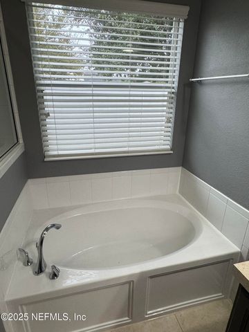 15626 TISONS BLF Road, Jacksonville, FL 32218