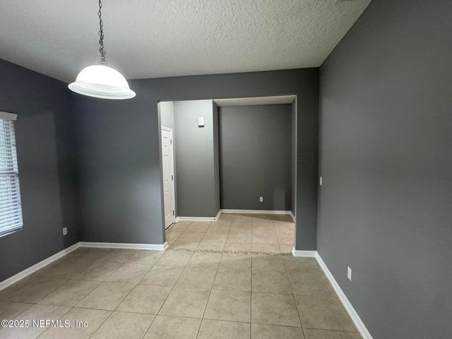 15626 TISONS BLF Road, Jacksonville, FL 32218