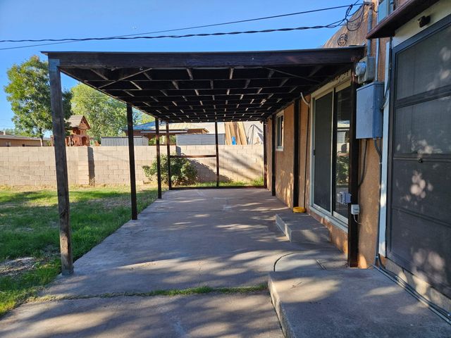 2333 CAGUA Drive NE, Albuquerque, NM 87110