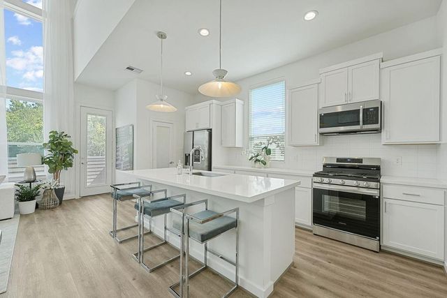 1128 Highland Row Lane, Houston, TX 77091