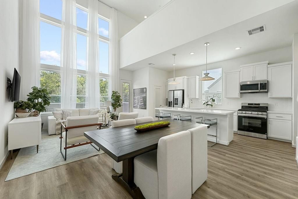 1128 Highland Row Lane, Houston, TX 77091