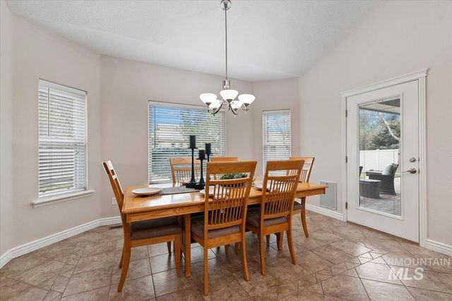 3758 S Merrivale Way, Meridian, ID 83642