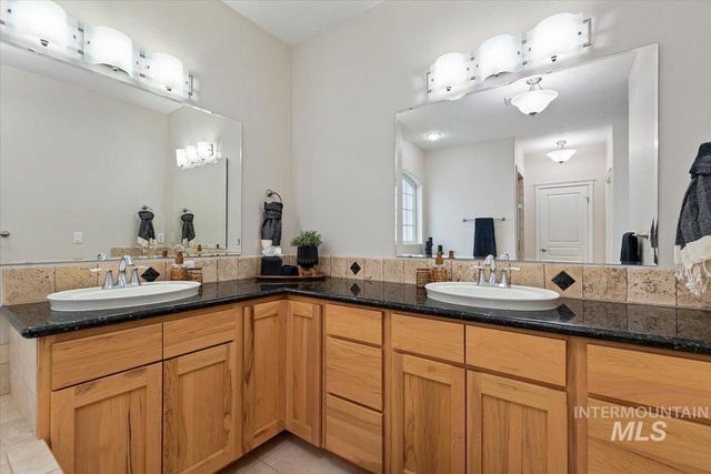 3758 S Merrivale Way, Meridian, ID 83642