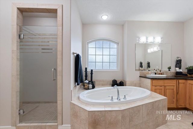 3758 S Merrivale Way, Meridian, ID 83642