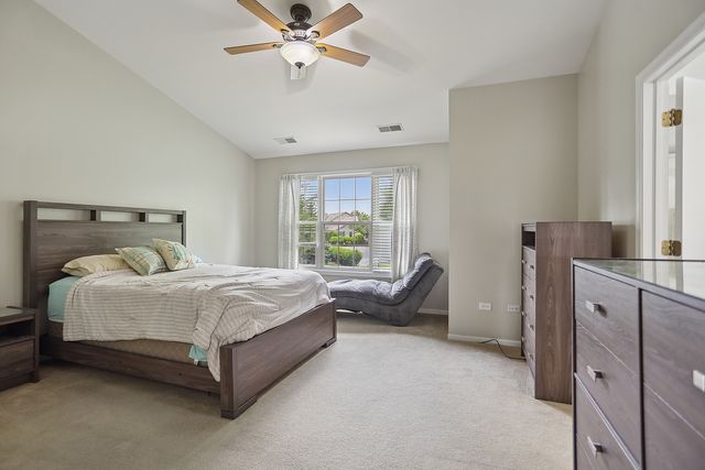 9002 Mansfield Drive, Tinley Park, IL 60487