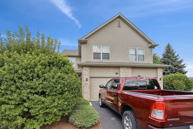 9002 Mansfield Drive, Tinley Park, IL 60487