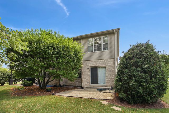 9002 Mansfield Drive, Tinley Park, IL 60487