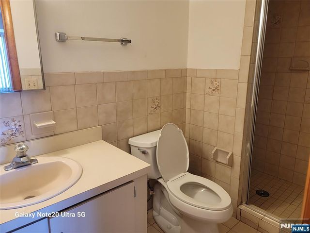 1643 Maple Street, Fort Lee, NJ 07024