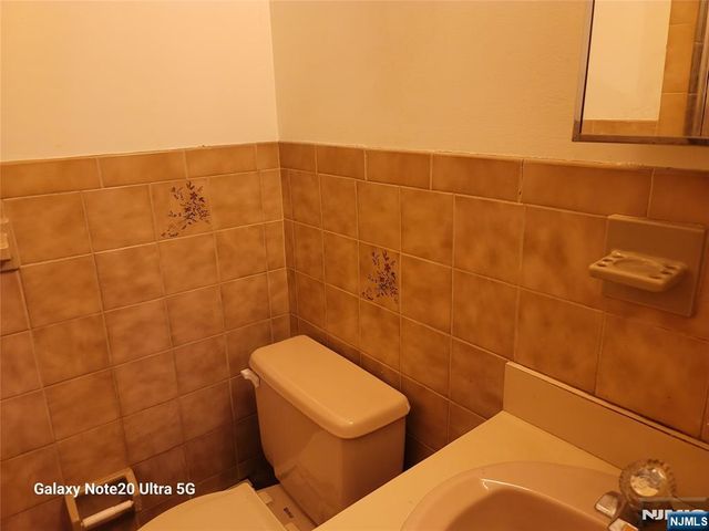 1643 Maple Street, Fort Lee, NJ 07024