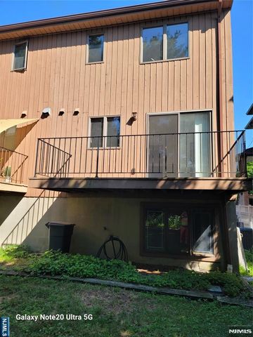 1643 Maple Street, Fort Lee, NJ 07024