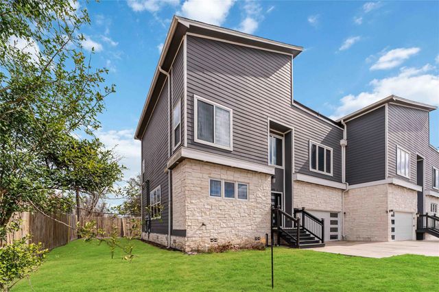 9495 Jutland Road A, Houston, TX 77033