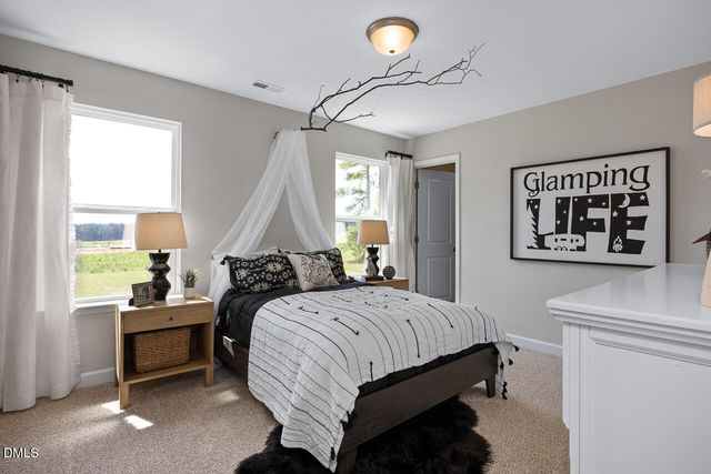 313 Long Leaf Glen Lane, Zebulon, NC 27597