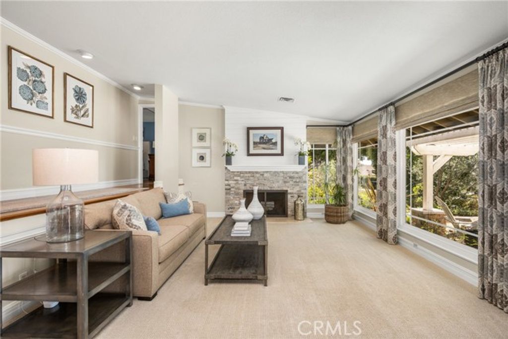 1201 Hyde Park, Tustin, CA 92705