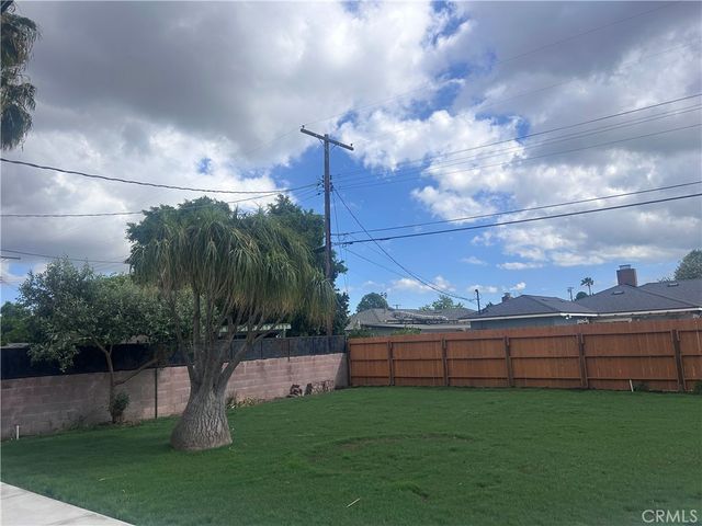 20754 Vose Street, Winnetka, CA 91306