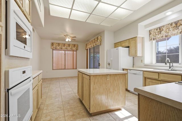 14424 W TRADING POST Drive, Sun City West, AZ 85375