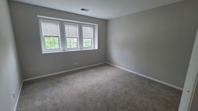 224 Westminster Court D, Schaumburg, IL 60193