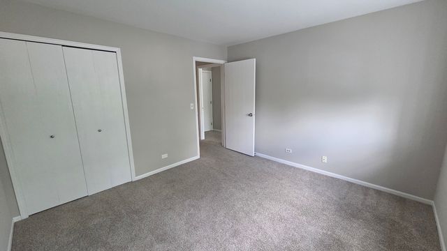 224 Westminster Court D, Schaumburg, IL 60193