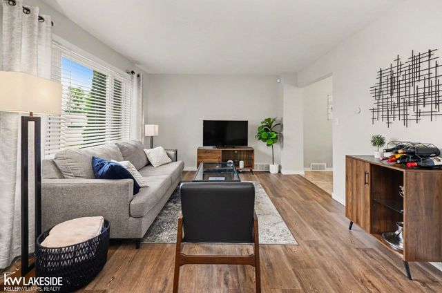 8208 San Marco Boulevard, Sterling Heights, MI 48313
