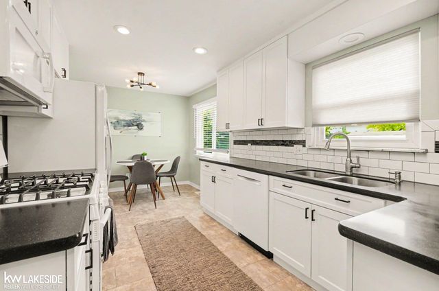 8208 San Marco Boulevard, Sterling Heights, MI 48313