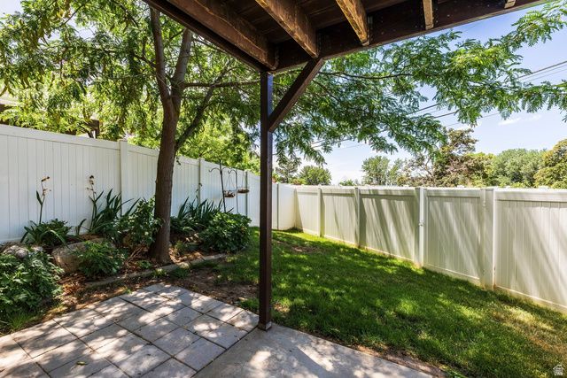 2064 S ORCHARD DR, Bountiful, UT 84010