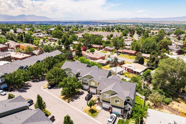 2064 S ORCHARD DR, Bountiful, UT 84010