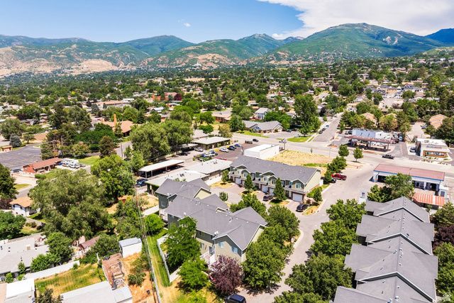 2064 S ORCHARD DR, Bountiful, UT 84010