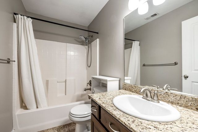 2064 S ORCHARD DR, Bountiful, UT 84010