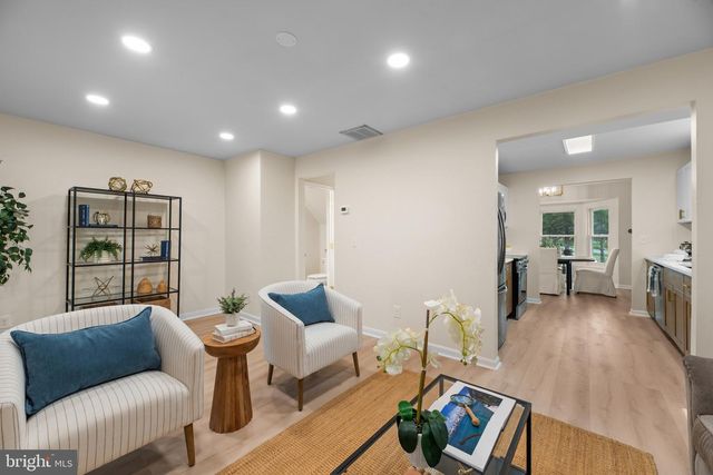 1512 LINCOLN RD, Shady Side, MD 20764