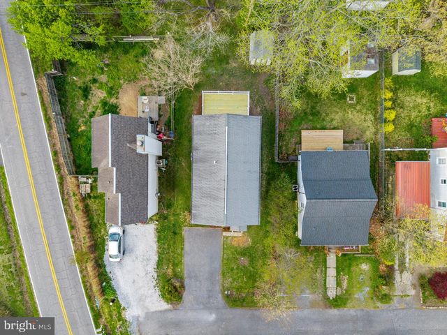 1512 LINCOLN RD, Shady Side, MD 20764