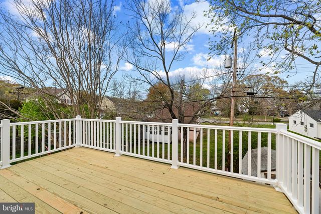 1512 LINCOLN RD, Shady Side, MD 20764