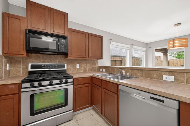 2415 Lacyberry Street, Houston, TX 77080