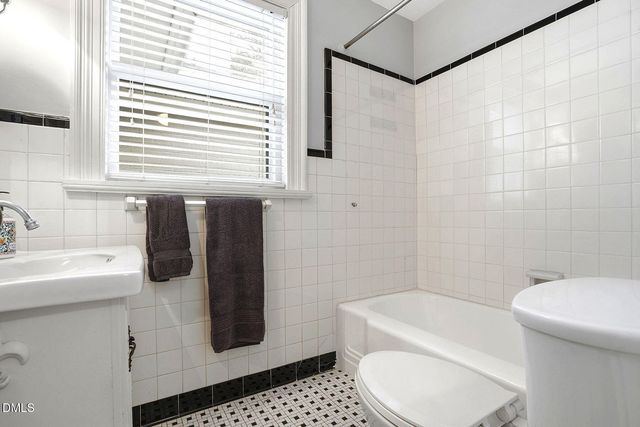 109 W Riverside Drive, Smithfield, NC 27577