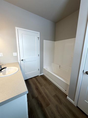 N9305 GEMSTONE COURT, Appleton, WI 54915