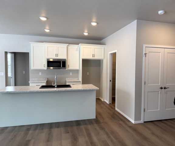 N9305 GEMSTONE COURT, Appleton, WI 54915