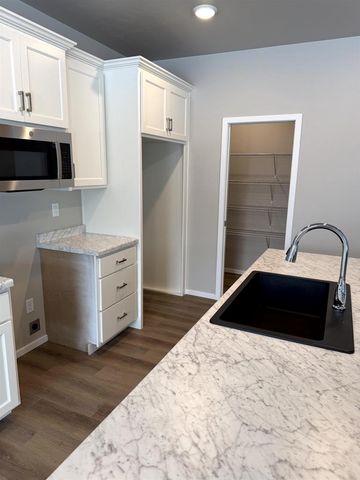 N9305 GEMSTONE COURT, Appleton, WI 54915