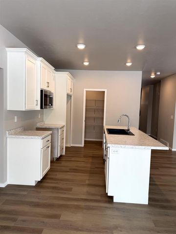 N9305 GEMSTONE COURT, Appleton, WI 54915