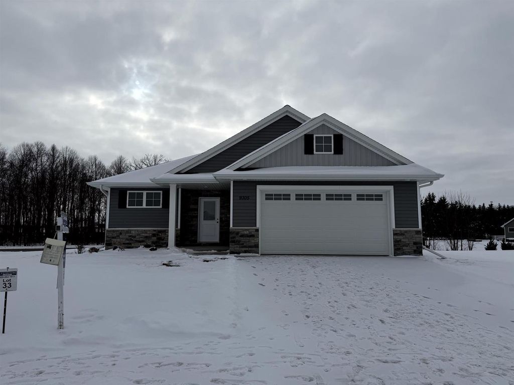 N9305 GEMSTONE COURT, Appleton, WI 54915