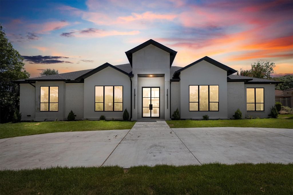 11232 Hillcrest Road, Dallas, TX 75230
