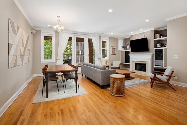 2461 N Lincoln Avenue 2S, Chicago, IL 60614