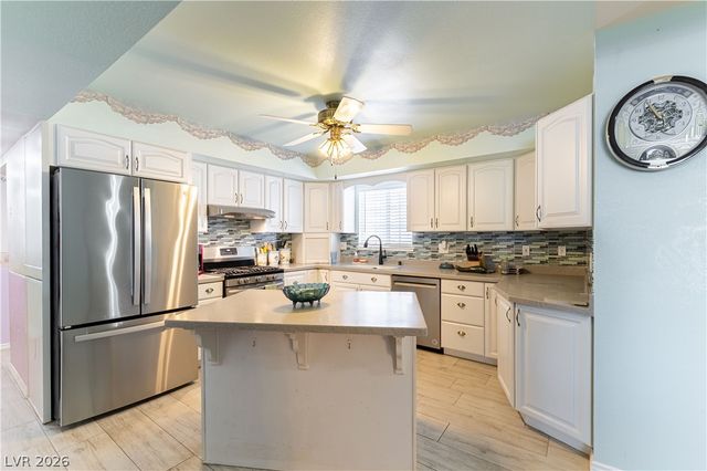 312 Redstone Street, Las Vegas, NV 89145