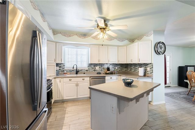 312 Redstone Street, Las Vegas, NV 89145
