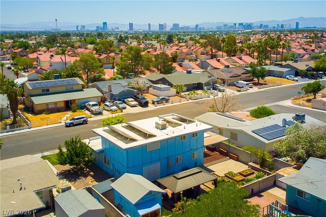 312 Redstone Street, Las Vegas, NV 89145