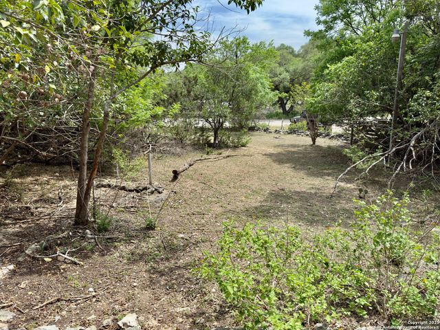 117 Deveraux, Canyon Lake, TX 78133