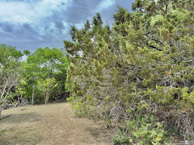 117 Deveraux, Canyon Lake, TX 78133