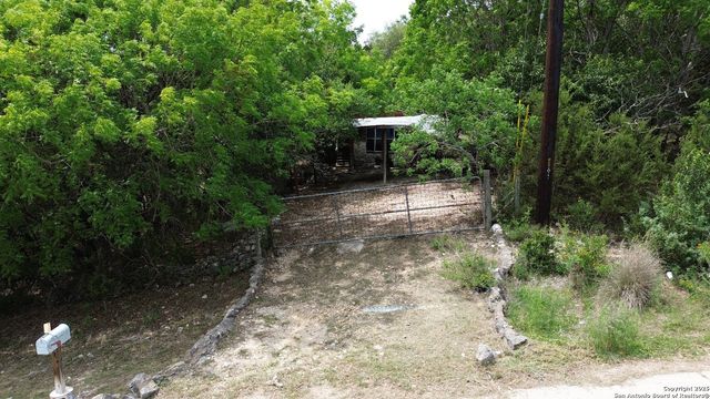 117 Deveraux, Canyon Lake, TX 78133