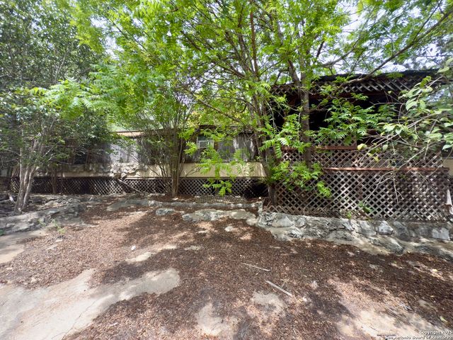 117 Deveraux, Canyon Lake, TX 78133